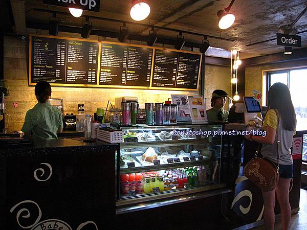 [美食] 韓國 首爾必吃美食之Babeans咖啡屋(弘大店) @莉芙小姐愛旅遊