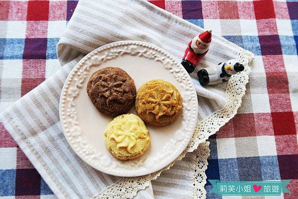 [美食] 台中 人氣伴手禮鴻鼎菓子．奶味香酥的台灣黑熊曲奇餅乾 @莉芙小姐愛旅遊