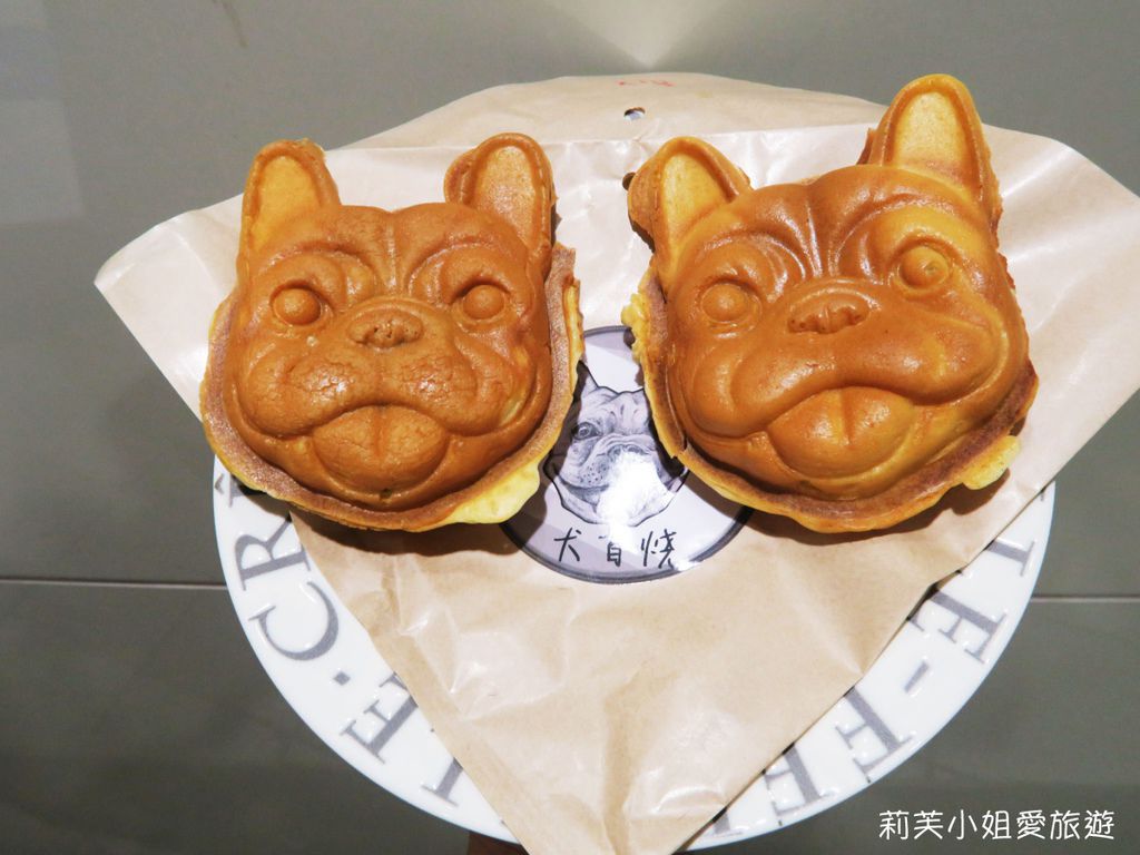 [美食] 台北 犬首燒雞蛋糕．來自台南的人氣超萌法鬥大頭狗車輪餅 (南京三民站) @莉芙小姐愛旅遊