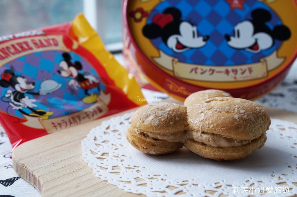 [美食] 日本人氣伴手禮之迪士尼聯名東京香蕉蛋糕 (Disney SWEETS COLLECTION) @莉芙小姐愛旅遊