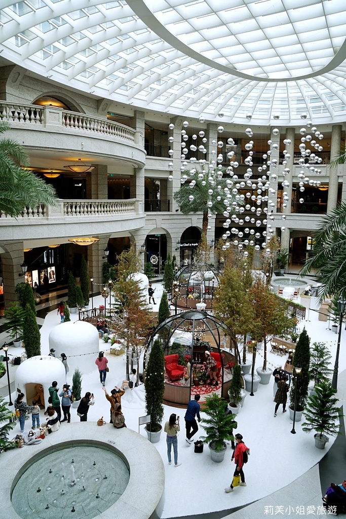 [聖誕節] 台北 2020 BELLAVITA 寶麗廣塲燈飾之超好拍的歐式冰屋、溫馨雪洞 (市政府站) @莉芙小姐愛旅遊