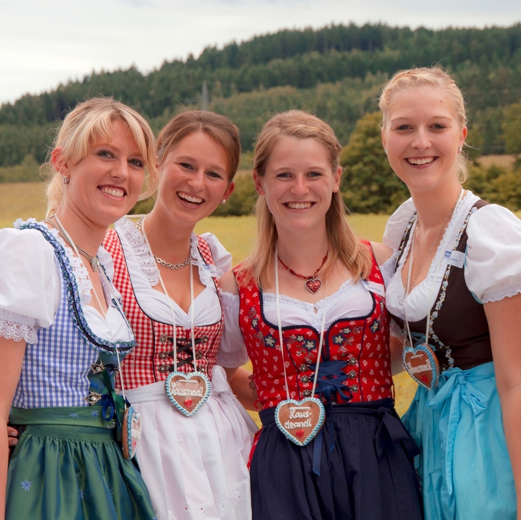 [2024 德國啤酒節] Oktoberfest 慕尼黑啤酒節．年度狂歡盛事之行程規劃、完整攻略與心得 @莉芙小姐愛旅遊
