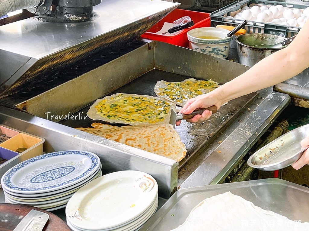 [美食] 台北 口福早餐店．淡水隱藏版美食，在地人默默吃的手工現擀、酥脆蛋餅 (淡水站) @莉芙小姐愛旅遊