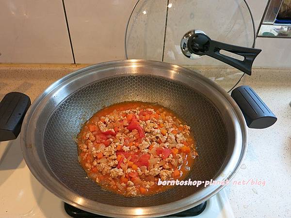 [食譜] 簡易版的茄汁鮮蔬肉醬。便當料理。固鋼不銹鋼鍋具 @莉芙小姐愛旅遊