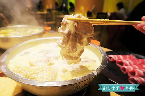 [美食] 台北 湯頭多樣化的鬼椒一番鍋 麻辣鍋/小火鍋 (板橋店) @莉芙小姐愛旅遊
