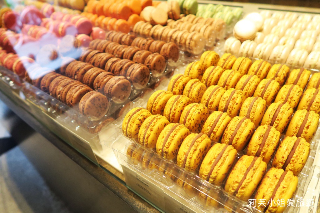[法國美食] 巴黎 PIERRE HERMÉ PARIS 精緻甜點馬卡龍 (杜樂麗花園旁) @莉芙小姐愛旅遊