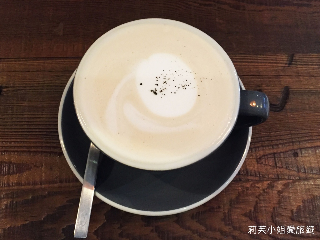 [美食] 台北 赤峰街巷弄內的咖啡啤酒館 Coffee Stand by me(提供wifi/插座)(中山站) @莉芙小姐愛旅遊