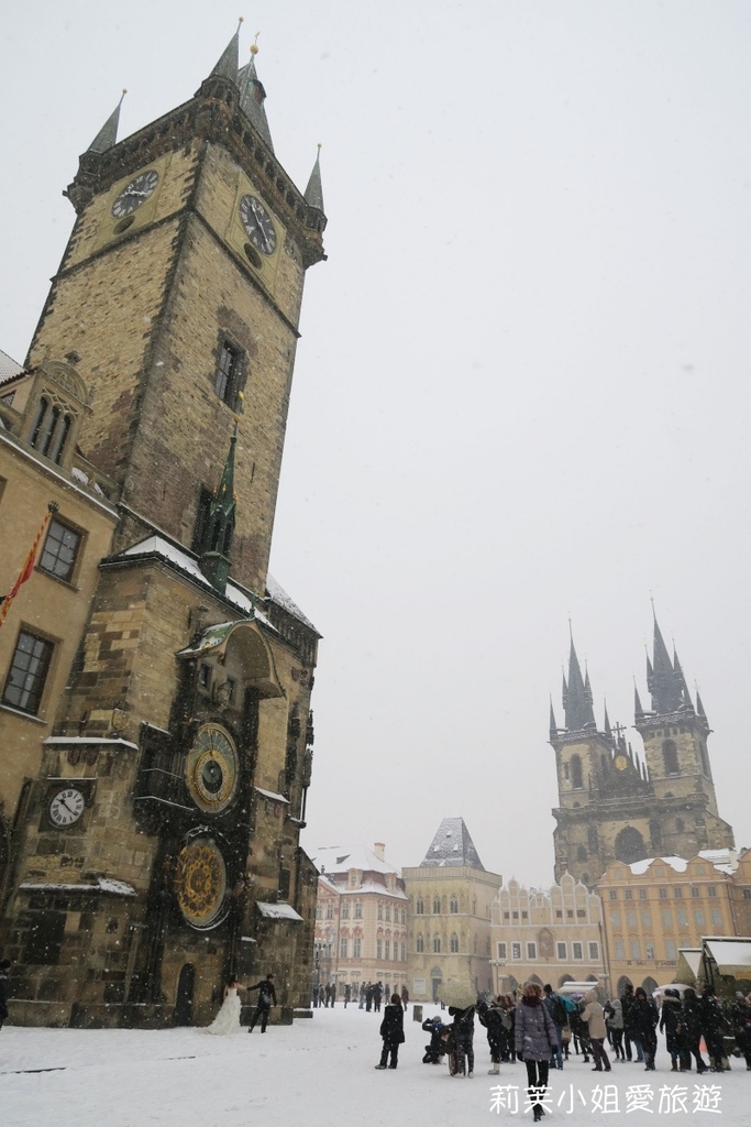 [旅遊] 捷克 布拉格舊市政廳天文鐘俯瞰舊城區(舊城廣場/提恩教堂/聖尼古拉教堂) @莉芙小姐愛旅遊