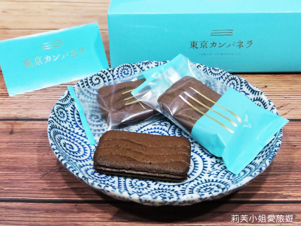 [美食] 日本東京人氣伴手禮之東京晴空戀巧巧克力夾心餅乾 (另有抹茶口味) @莉芙小姐愛旅遊