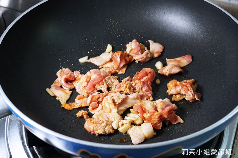 [食譜] 韓式泡菜豬肉冬粉．新手也能輕鬆煮的零失敗入味清爽異國料理 @莉芙小姐愛旅遊