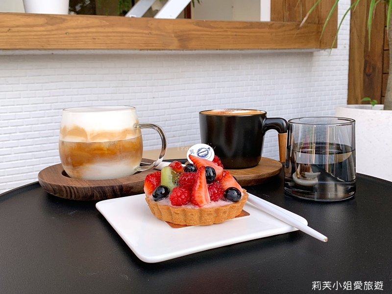 [美食] 莫甜 More Sweets．桃園青埔的日系文青風格甜點咖啡館 (A19 桃園體育園區站) @莉芙小姐愛旅遊