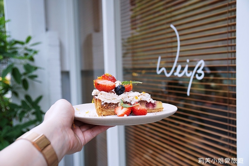 [美食] 台北 Weiss Cafe 天母白色咖啡館．公館人氣甜點咖啡廳二店的高質感舒適空間 @莉芙小姐愛旅遊