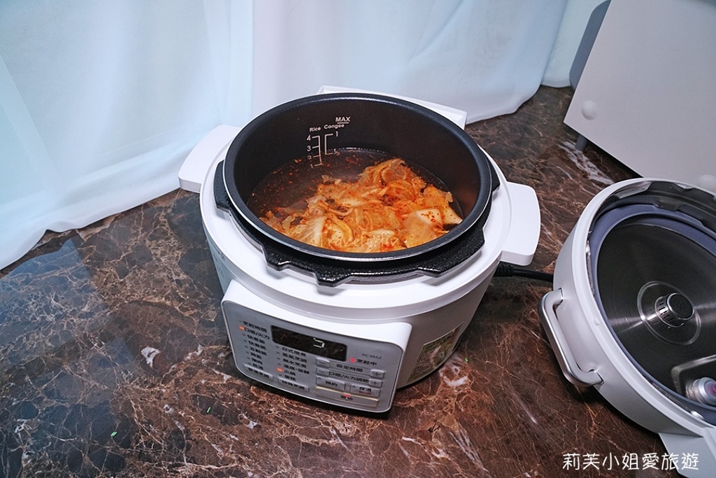 [家電] 團購日本銷售第一的IRIS 電子壓力鍋，煮飯、燉肉、煲湯、火鍋、蒸煮多功能 @莉芙小姐愛旅遊