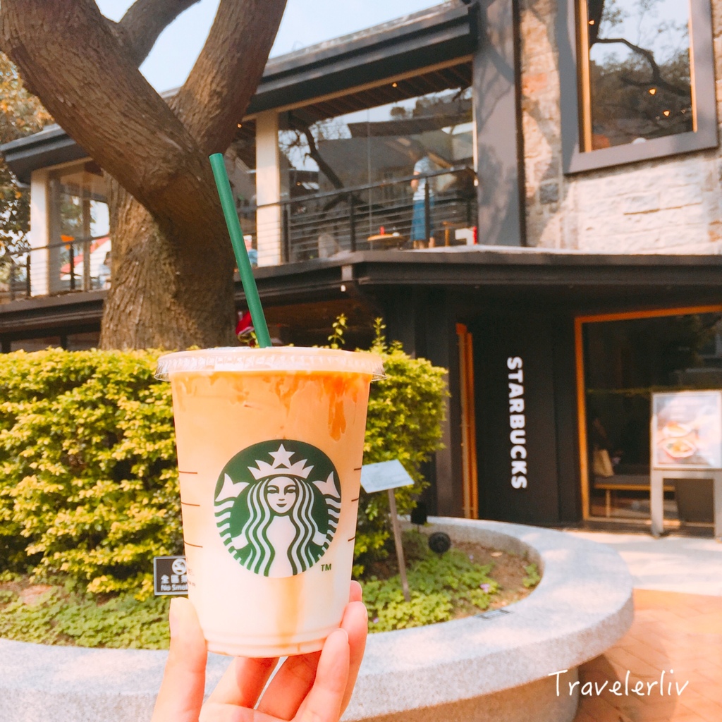 [景點] 星巴克天母天玉門市．Starbucks特色門市之絕美雙層樓，美式庭院林蔭咖啡館 @莉芙小姐愛旅遊